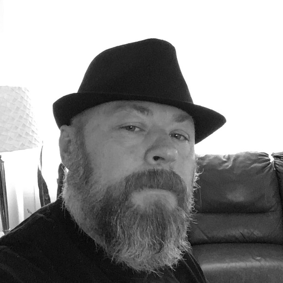 Meet your Posher, Mark - Picture 1 of 1